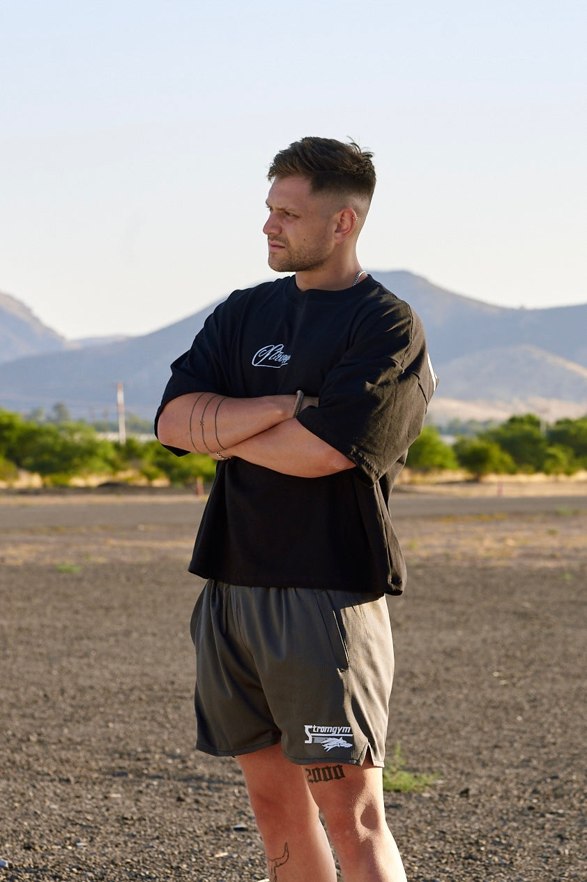 essential boxyfit black