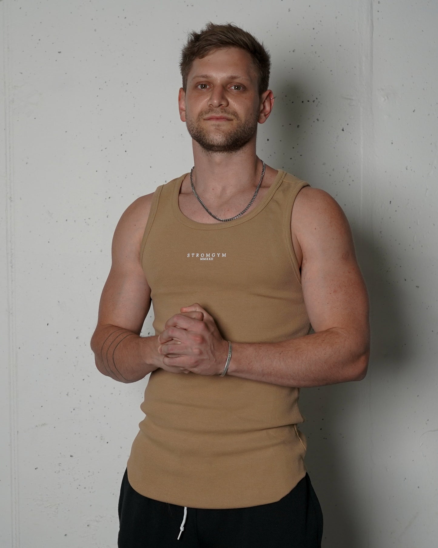 NEW ERA RIBBED TANK BROWN